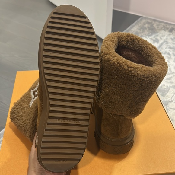 AUTHENTIC LV SnowDrop flat boots / SOLD OUT EVERYWHERE !!! - Picture 6 of 9